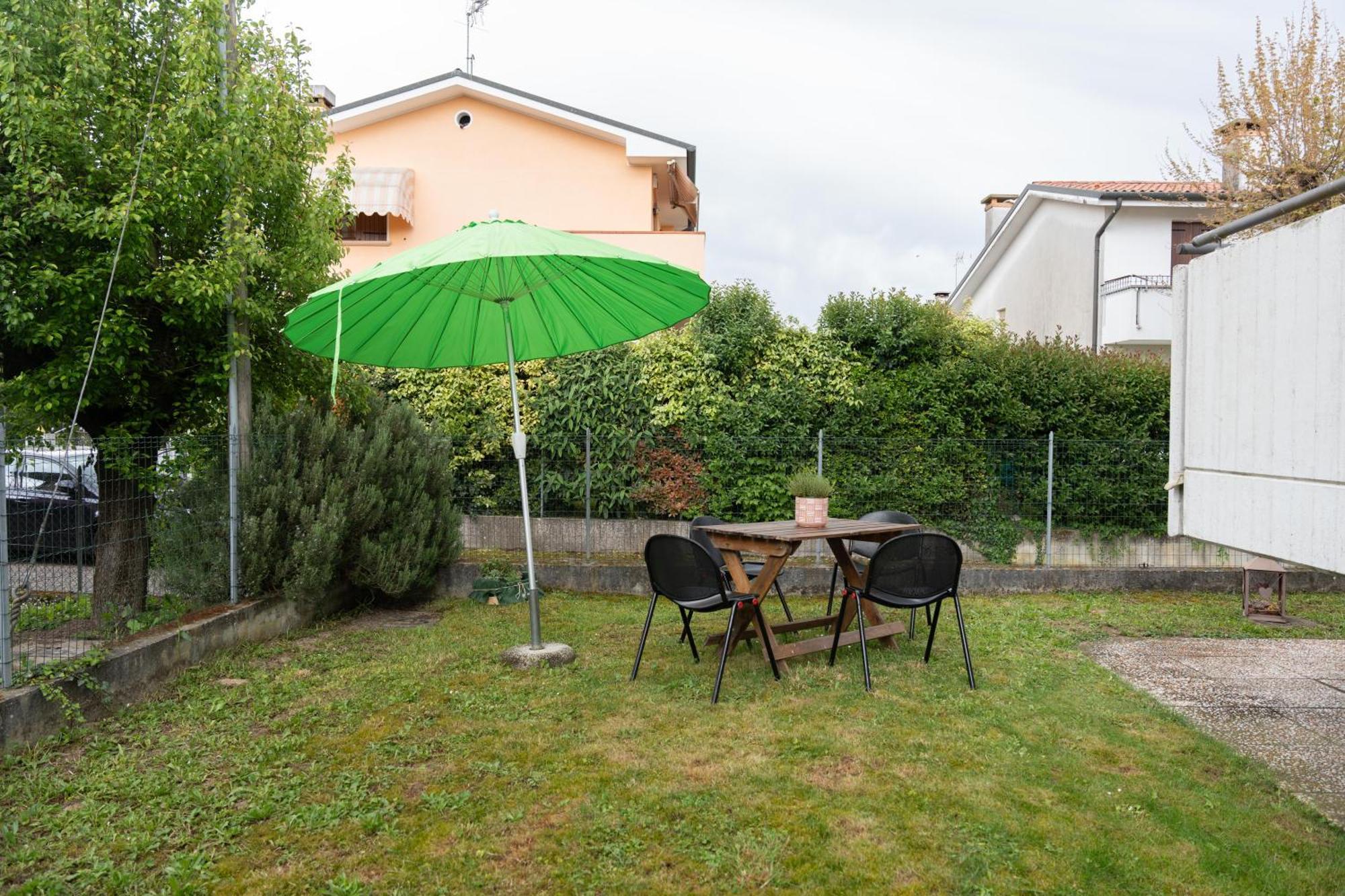 Marina'S Venice Garden 容卡德 外观 照片