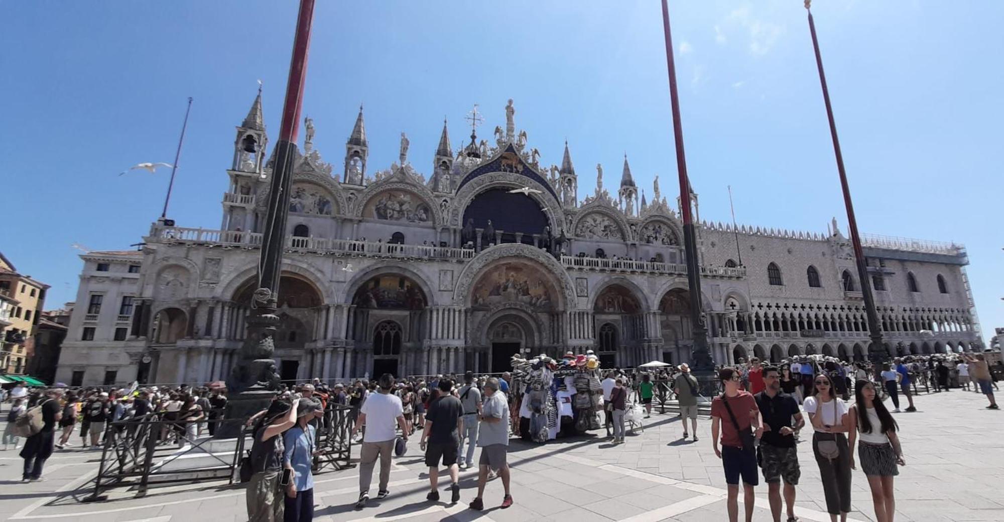 Marina'S Venice Garden 容卡德 外观 照片