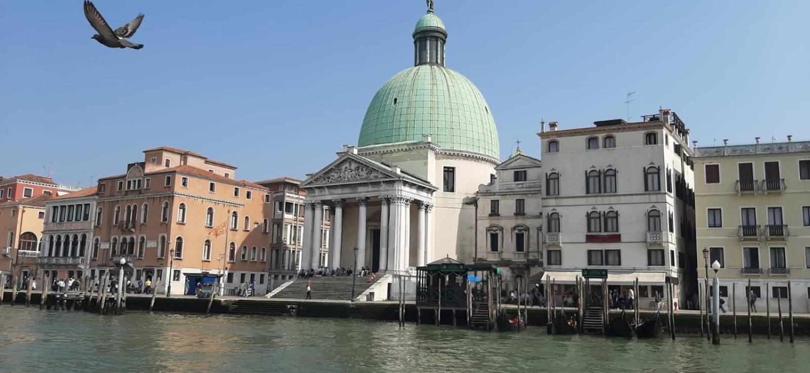 Marina'S Venice Garden 容卡德 外观 照片